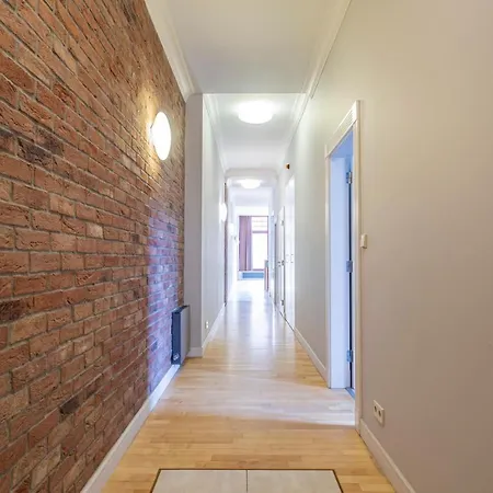 As Rynek 50 R503 Amazing View * Breslavia